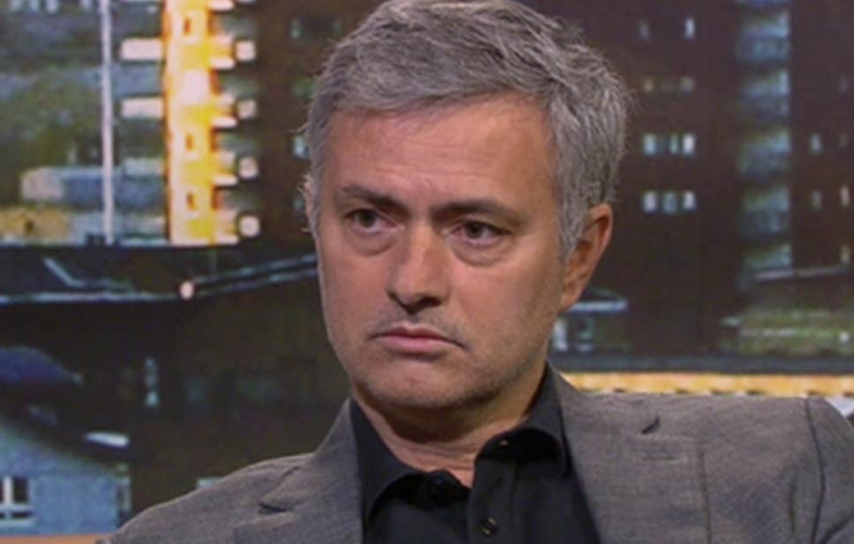 Jose Mourinho ví Man City với... kẻ trộm?