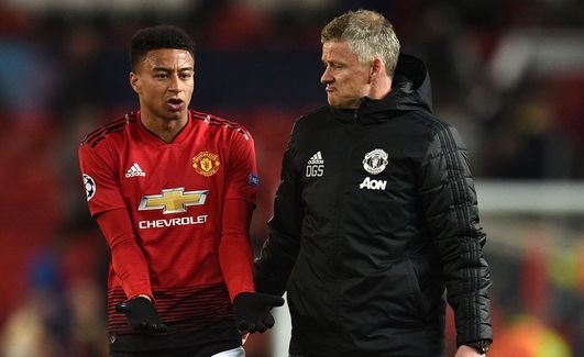 HLV Solskjaer dọa đuổi Jesse Lingard