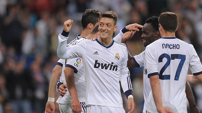 VIDEO: Mesut Ozil và pha kiến tạo đẹp hơn cả bàn thắng