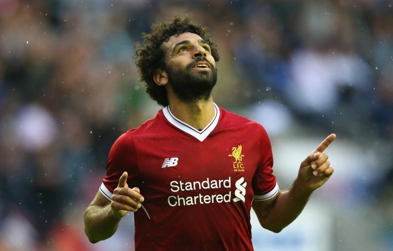 Salah 'solo' xuất sắc trước khi lập siêu phẩm cho Liverpool