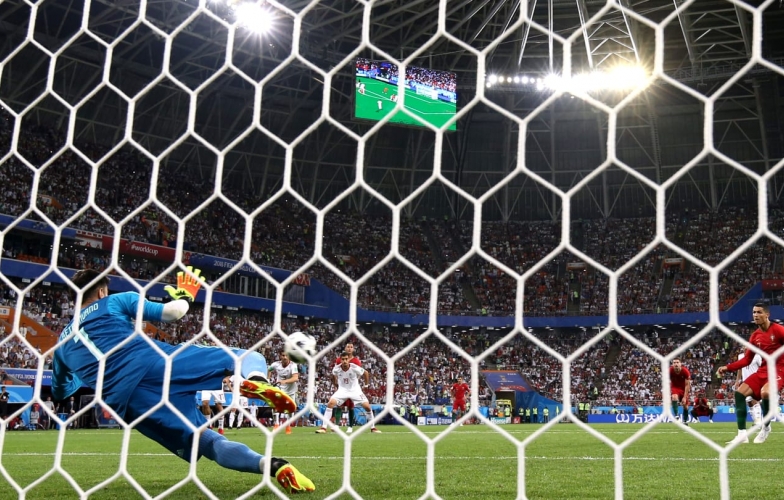 Đá trượt penalty, Ronaldo thiết lập kỷ lục mới cho World Cup