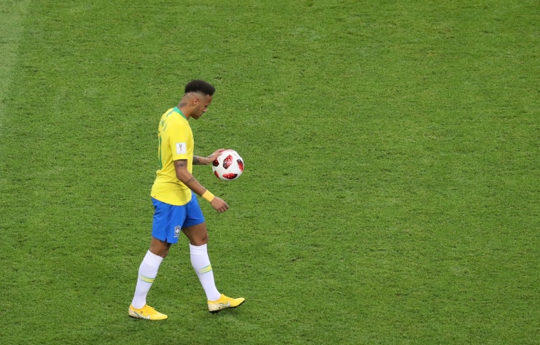 Neymar ăn vạ phản cảm trong vòng cấm ĐT Bỉ