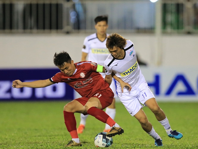 Bảng xếp hạng V-League hôm nay: TP.HCM độc chiếm ngôi đầu