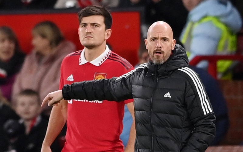 Erik Ten Hag nói 'phũ' về Maguire, 99% rời MU vào hè 2023