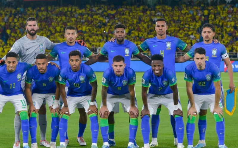 Đội tuyển chọn Brazil nhận tin yêu vô cùng buồn trước trận cuộc chiến Argentina