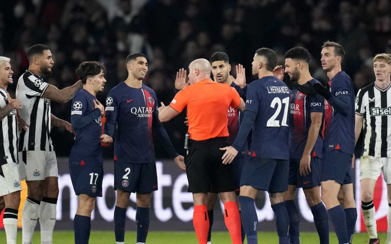 UEFA can thiệp, trọng tài cho PSG hưởng phạt đền phút cuối nhận án phạt