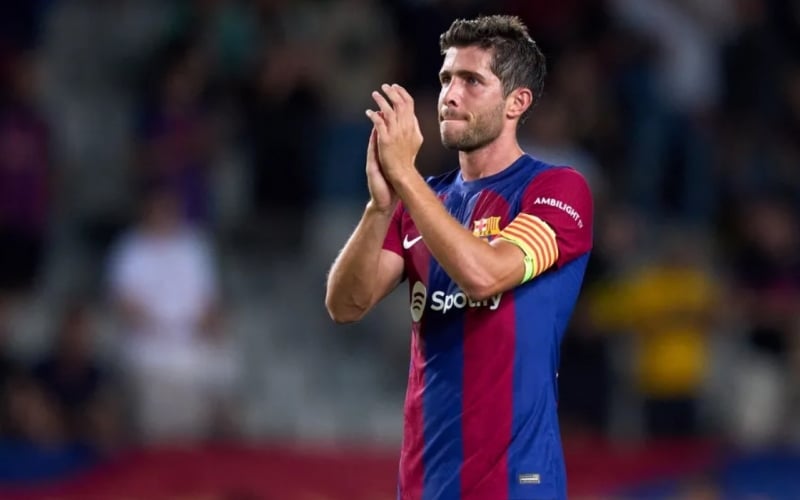 Chính thức: Barcelona chia tay đội trưởng Sergi Roberto