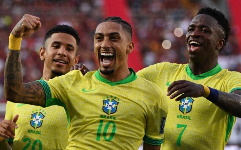 Trực tiếp Brazil 1-1 Colombia: Tấn công quyết liệt