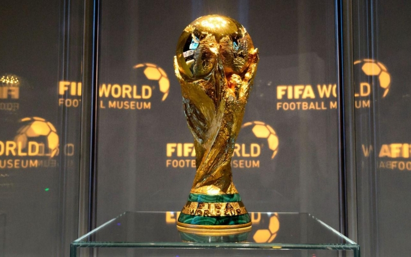 Thay đổi thể thức World Cup, FIFA bị UEFA chỉ trích dữ dội