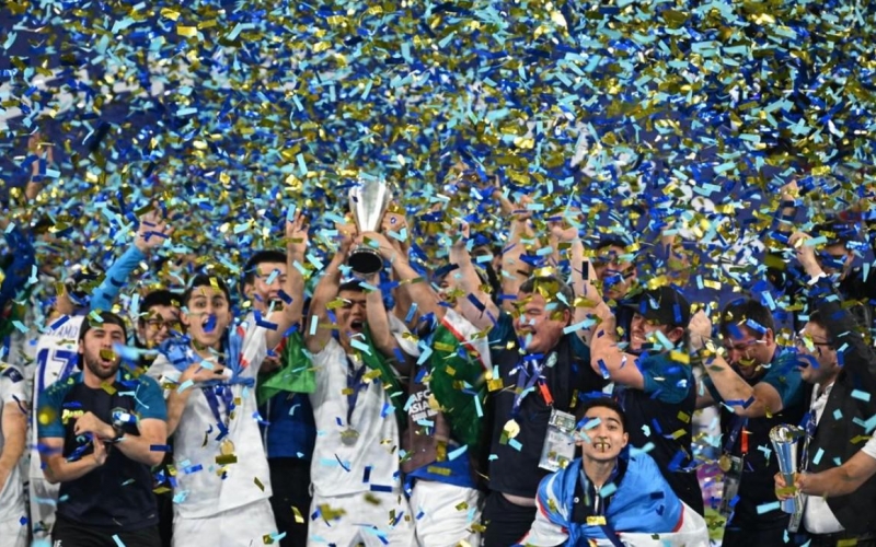 CĐV Việt đồng loạt thốt lên một điều với chức vô địch khó tin của U17 Uzbekistan