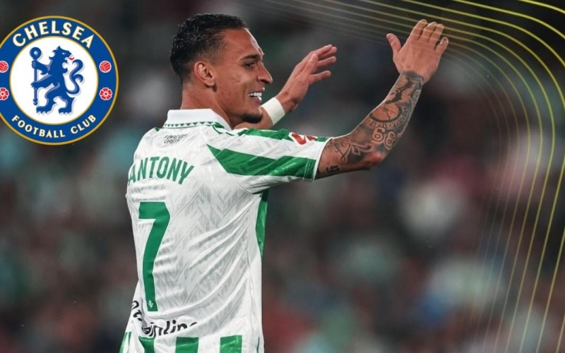 Antony khiến Chelsea lo sợ trước thềm chung kết