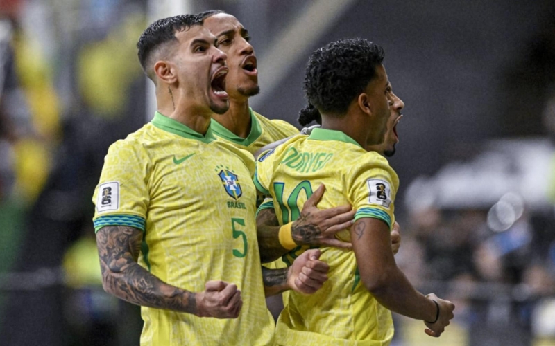 Trực tiếp Ecuador 0-0 Brazil: Ancelotti ra mắt