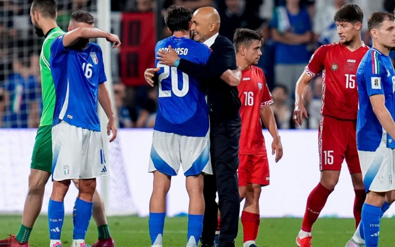 Tạm biệt Spalletti, Italia hạ gục Moldova dễ dàng tại vòng loại World Cup