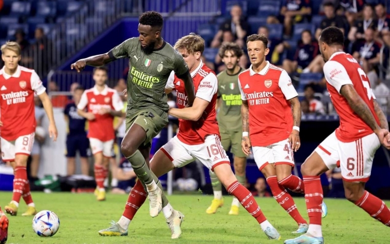 Trực tiếp Arsenal 0-0 AC Milan: Bỏ lỡ cơ hội