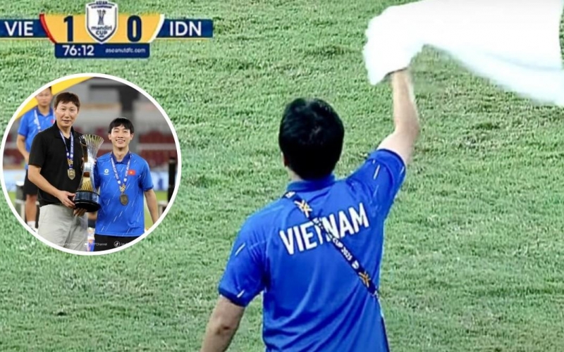 Hé lộ chiến thuật vẫy khăn trắng của trợ lý U23 Việt Nam trước Indonesia