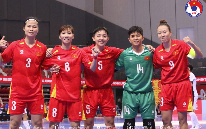 CĐV Indonesia đồng loạt phản ứng khi futsal nữ Việt Nam lần đầu vô địch SEA Games