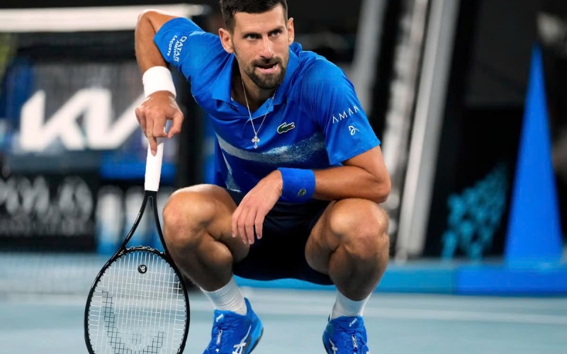 Djokovic bỏ cuộc, Zverev lọt chung kết Australian Open 2025