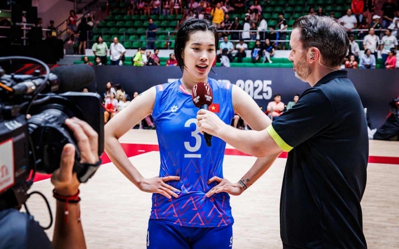 HLV Nguyễn Tuấn Kiệt nói thẳng việc không để Thanh Thúy thi đấu