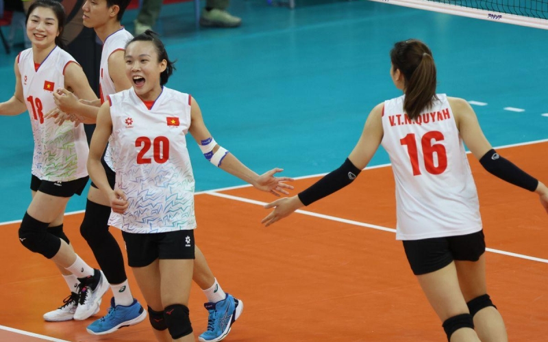 Trực tiếp bóng chuyền nữ Việt Nam 2-0 Singapore: Không có bất ngờ