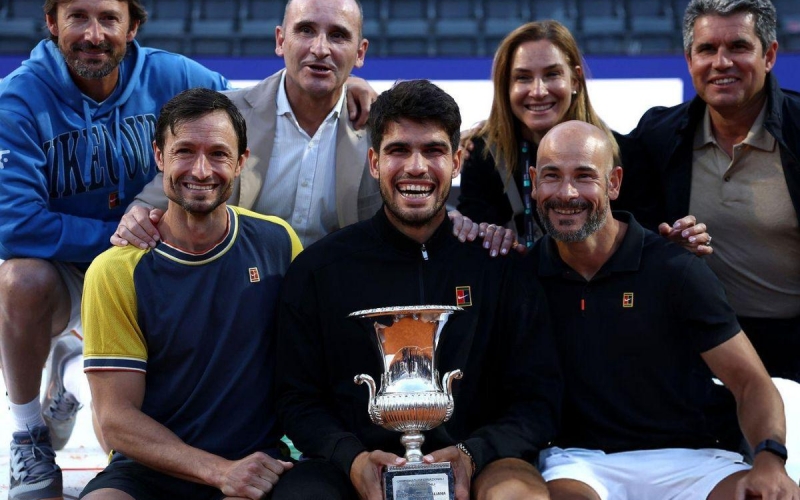'Nghiền nát' Sinner, Alcaraz lần đầu đăng quang Rome Masters
