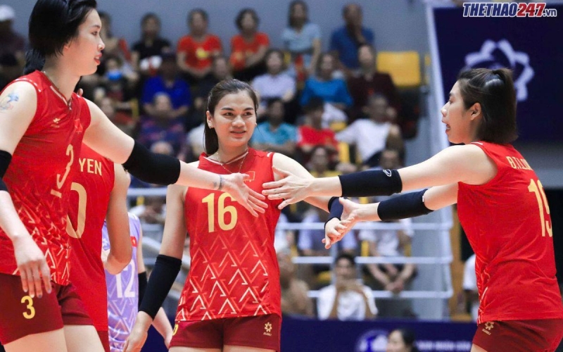 Trực tiếp bóng chuyền nữ Việt Nam 0-0 Philippines: Khởi động