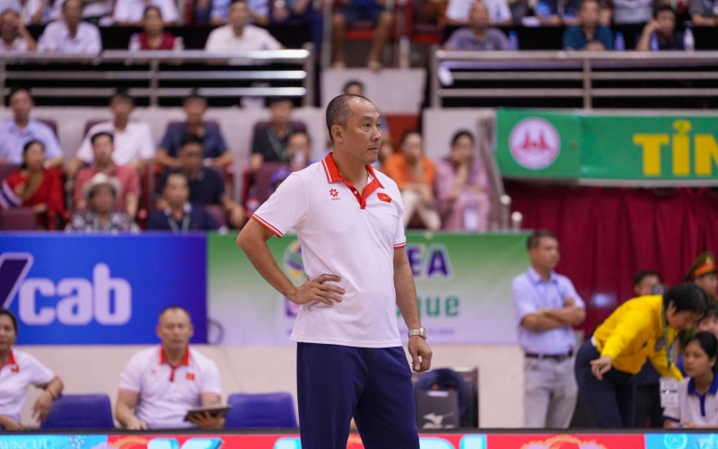Thua tiếc nuối Thái Lan, HLV Nguyễn Tuấn Kiệt nói thẳng một điều với trọng tài
