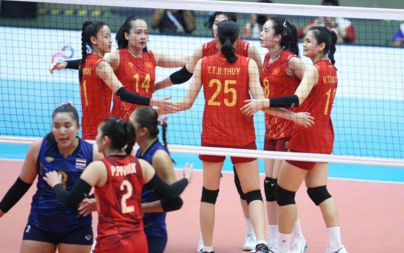 Bóng chuyền nữ Việt Nam mất HCV sau tình huống tranh cãi, báo Thái Lan nói gì?