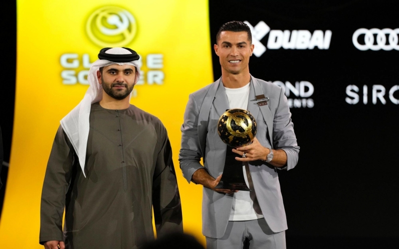 Ronaldo đoạt giải tại Quả bóng Vàng Dubai 2024