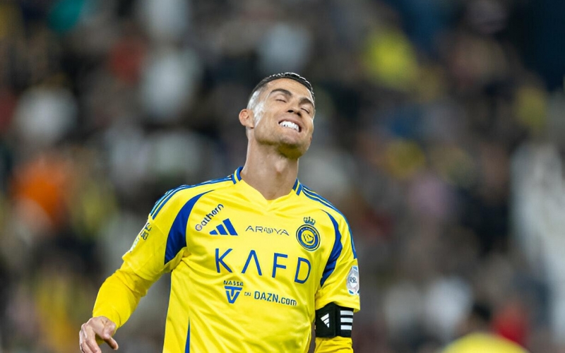 Ronaldo im tiếng, Al Nassr thua 'muối mặt' trên sân nhà