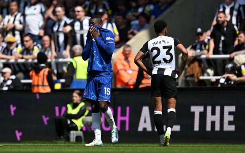 Trực tiếp Chelsea 0-1 Newcastle: Bàn thua từ sớm