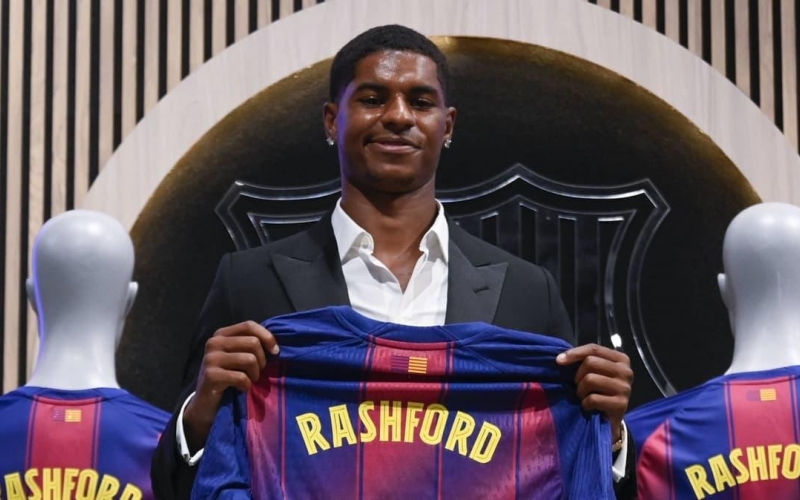 Vừa đến Barca, Rashford đã khiến phòng thay đồ 'dậy sóng'