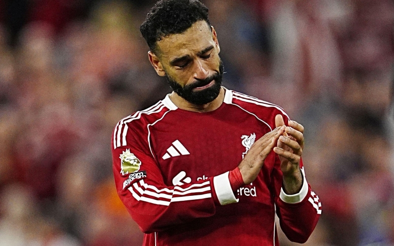 Salah bật khóc trước hành động đẹp của CĐV Liverpool