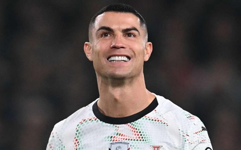 CHÍNH THỨC: Ronaldo phá vỡ sự im lặng sau tấm thẻ đỏ tai tiếng