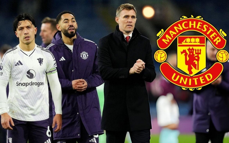 Vừa ra mắt MU, HLV Darren Fletcher lập tức lên tiếng chốt tương tương lai