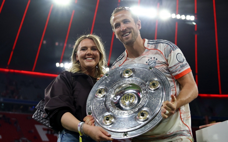 Harry Kane xúc động chia sẻ sau khi có danh hiệu đầu tiên
