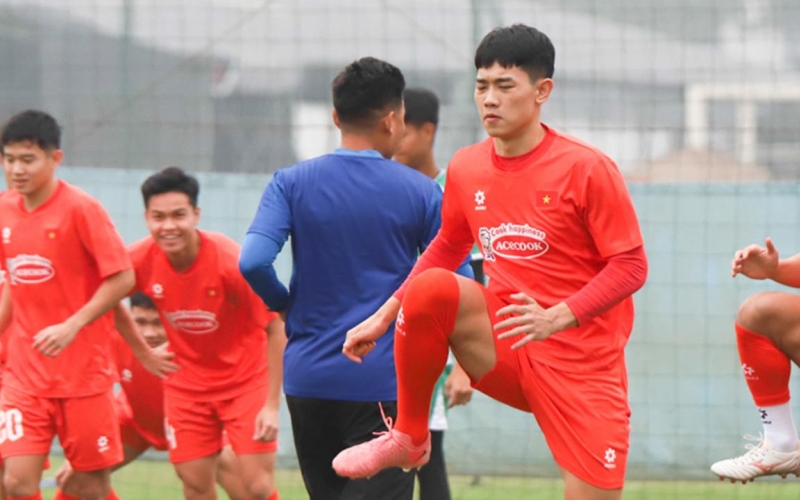 HLV Kim Sang Sik ra quyết định trước ngày chốt danh sách U23 Việt Nam