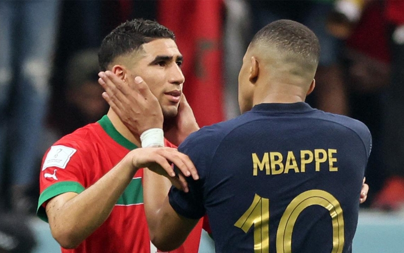Achraf Hakimi hoàn toàn suy sụp, Mbappe quyết bảo vệ bạn thân trước cáo buộc hiếp dâm