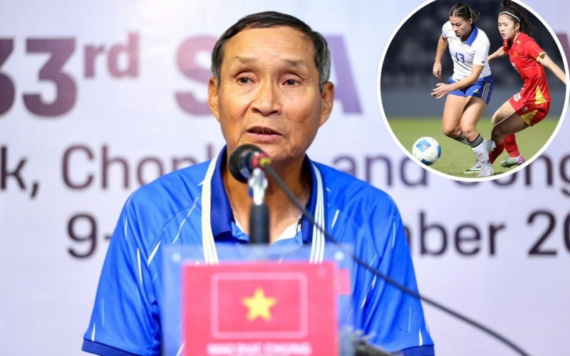 HLV Mai Đức Chung nổi giận: 'Cầu thủ nữ Việt Nam đá sai chiến thuật'