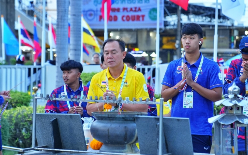 Làm lễ 'tâm linh' trước chung kết, Thái Lan vẫn thua U22 Việt Nam