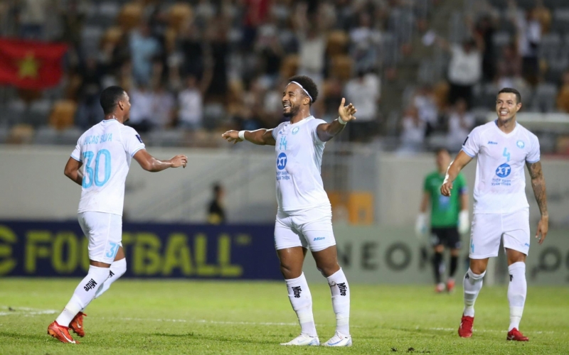 Trực tiếp Lee Man 0-1 Nam Định: Rafaelson nổ súng