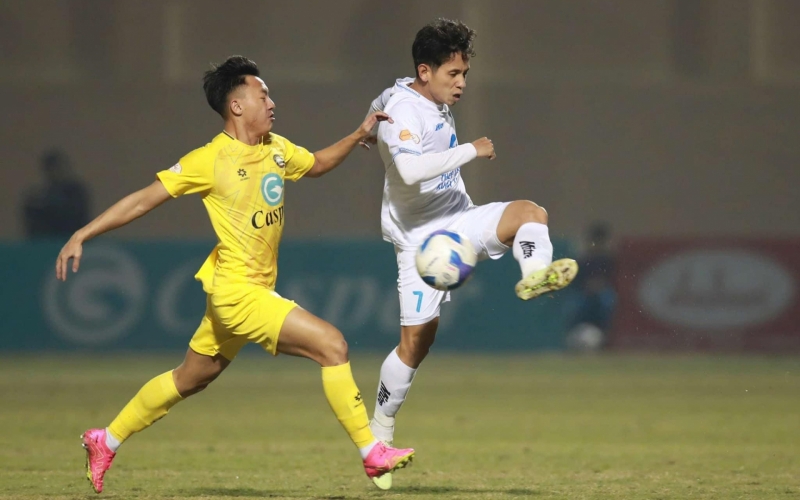 Trực tiếp Thanh Hóa 0-0 Nam Định: Thế trận cân bằng