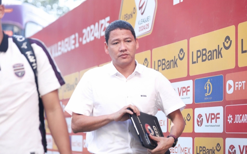 HLV Anh Đức kể hàng loạt vấn đề tại CLB Bình Dương