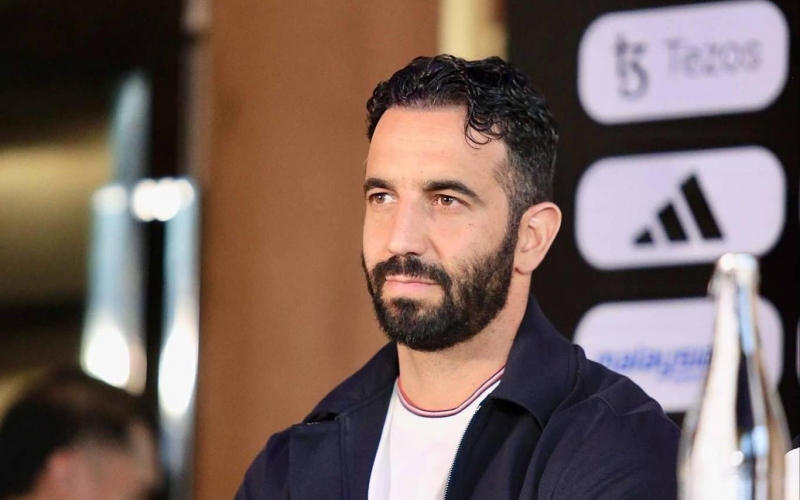 HLV Amorim: 'MU nên đá tốt hơn trước đội ASEAN All-Stars'