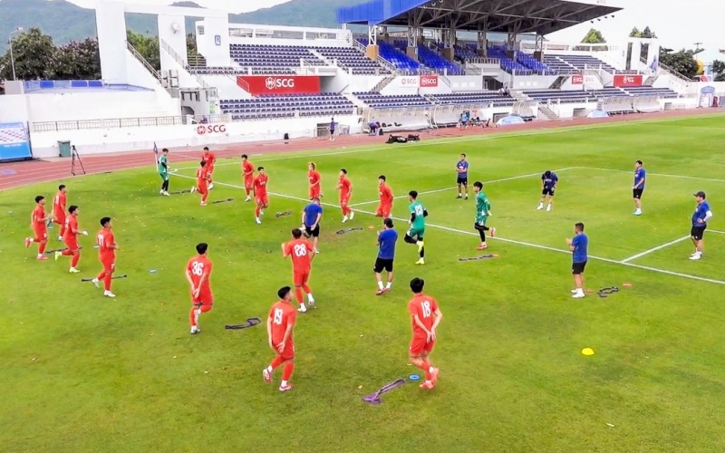 U23 Việt Nam tập buổi đầu tiên chuẩn bị cho U23 Đông Nam Á