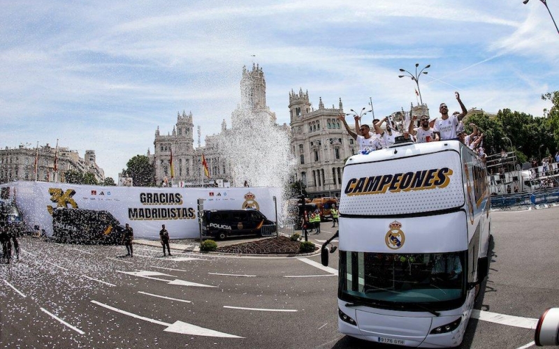 Real Madrid diễu hành mừng chức vô địch La Liga tại thủ đô Madrid