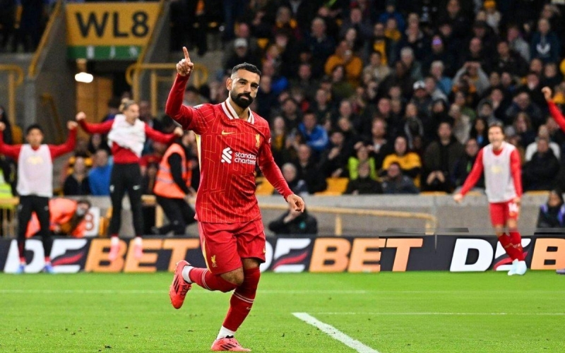 Salah lập công, Liverpool thắng kịch tính Wolves