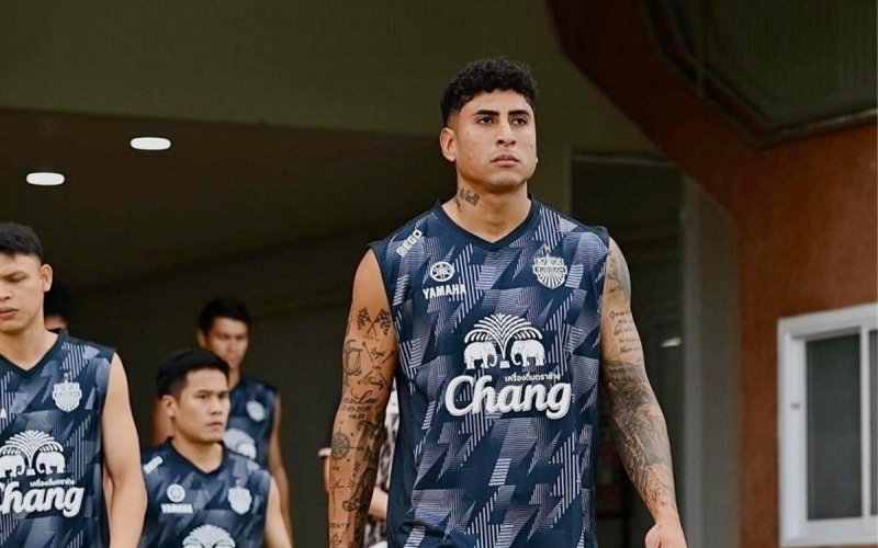 Rộ tin đồn cựu cầu thủ Real Madrid sắp cập bến V-League