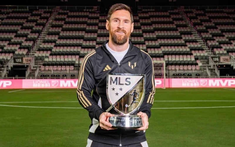 Vừa trở lại MLS, Messi lập tức nhận danh hiệu