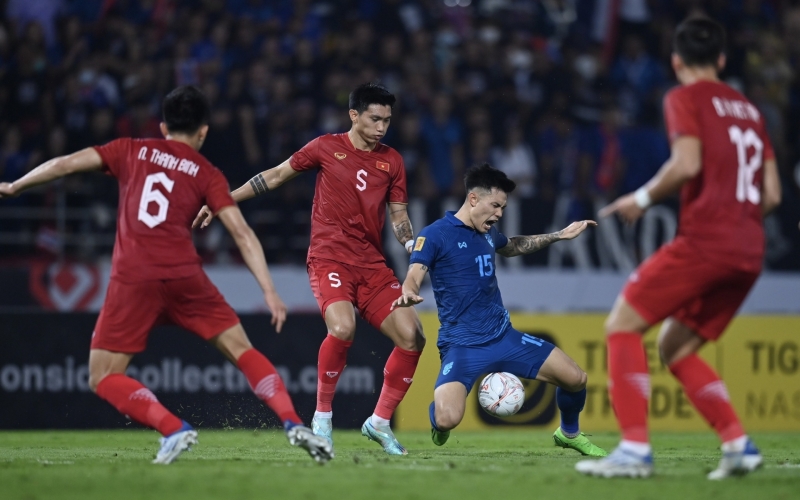 ĐT Việt Nam nhận tin buồn từ FIFA sau khi thua Thái Lan ở AFF Cup