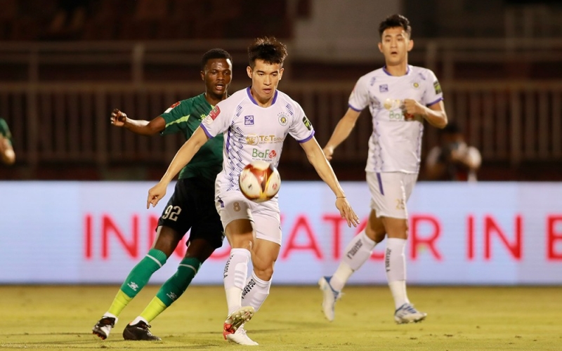 Trực tiếp Hà Nội 0-0 TP HCM: Trận đấu bắt đầu